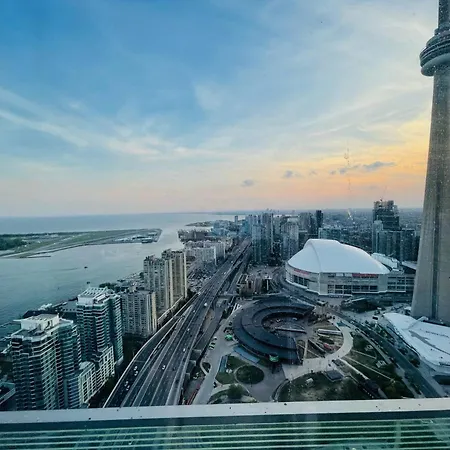 Comfort Opulence Suites 3 Bedroom Suite With Panoramic Cn Tower Lake View
